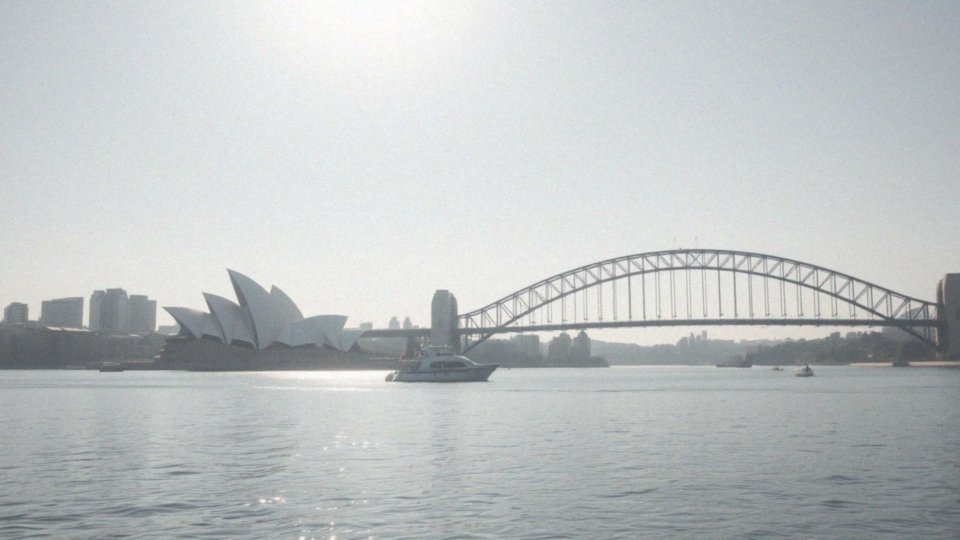Jakie są różnice między czasem letnim a czasem standardowym w Sydney?